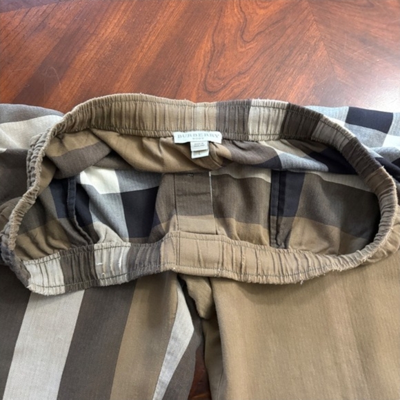 Burberry Monocrhome Jogger Pants. - Picture 6 of 9